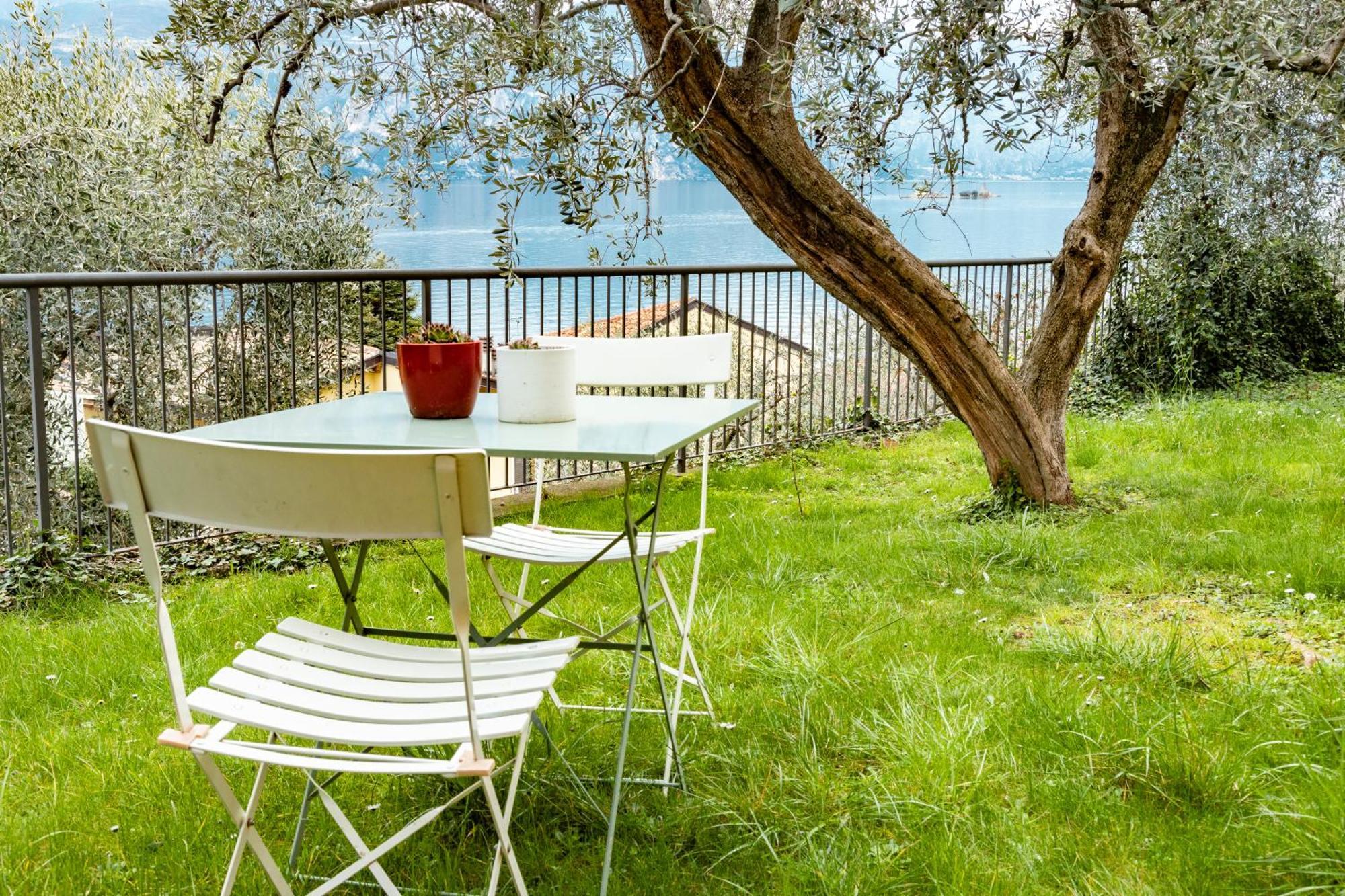 Ca De L'Angelon -- Vittoria House Villa Brenzone sul Garda Room photo